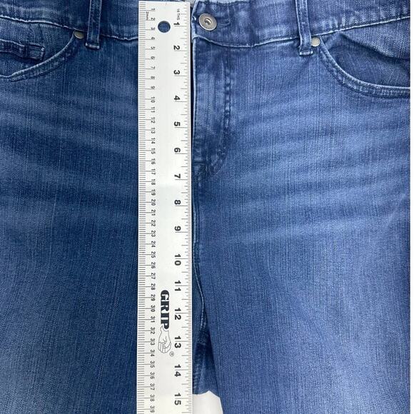 Torrid Bombshell Straight Jeans 26R - Picture 5 of 7